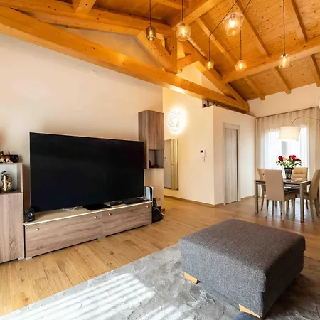 Holiday home Graziella Tremestieri Etneo